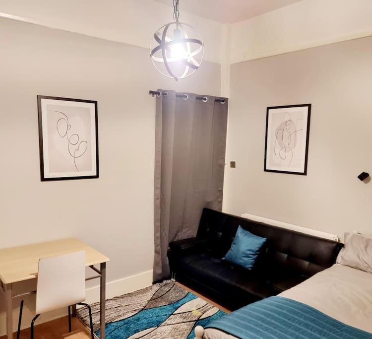 Stylish Apartment, Self Check-In, Ideal 4 Contractors, 25Mins To Gatwick Airport Thornton Heath Eksteriør bilde